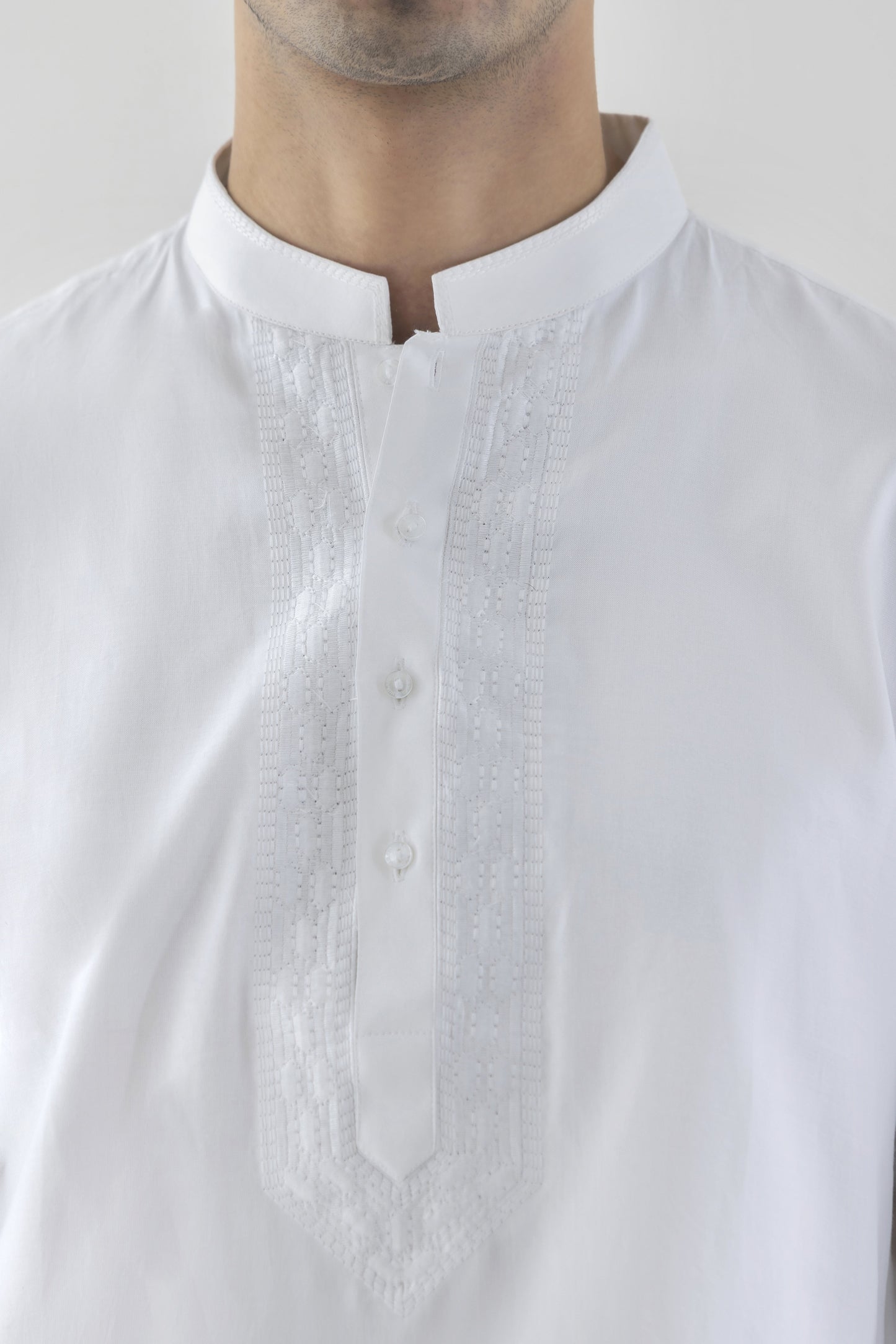 Men's solid white kurta pyjama