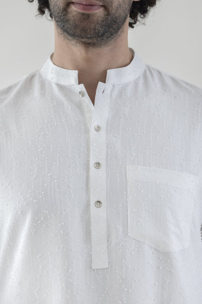 Men's white clipped pathani