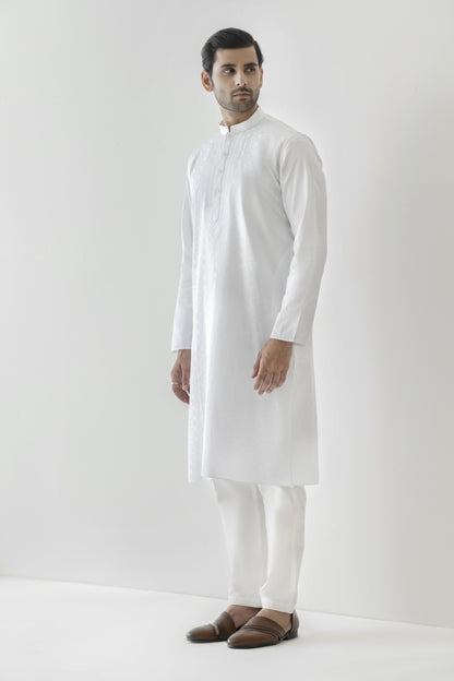 Men's white patterened kurta pyjama