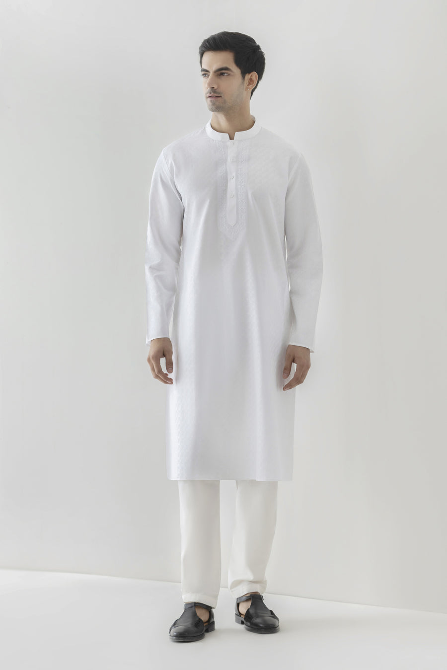Men's white patterened kurta pyjama