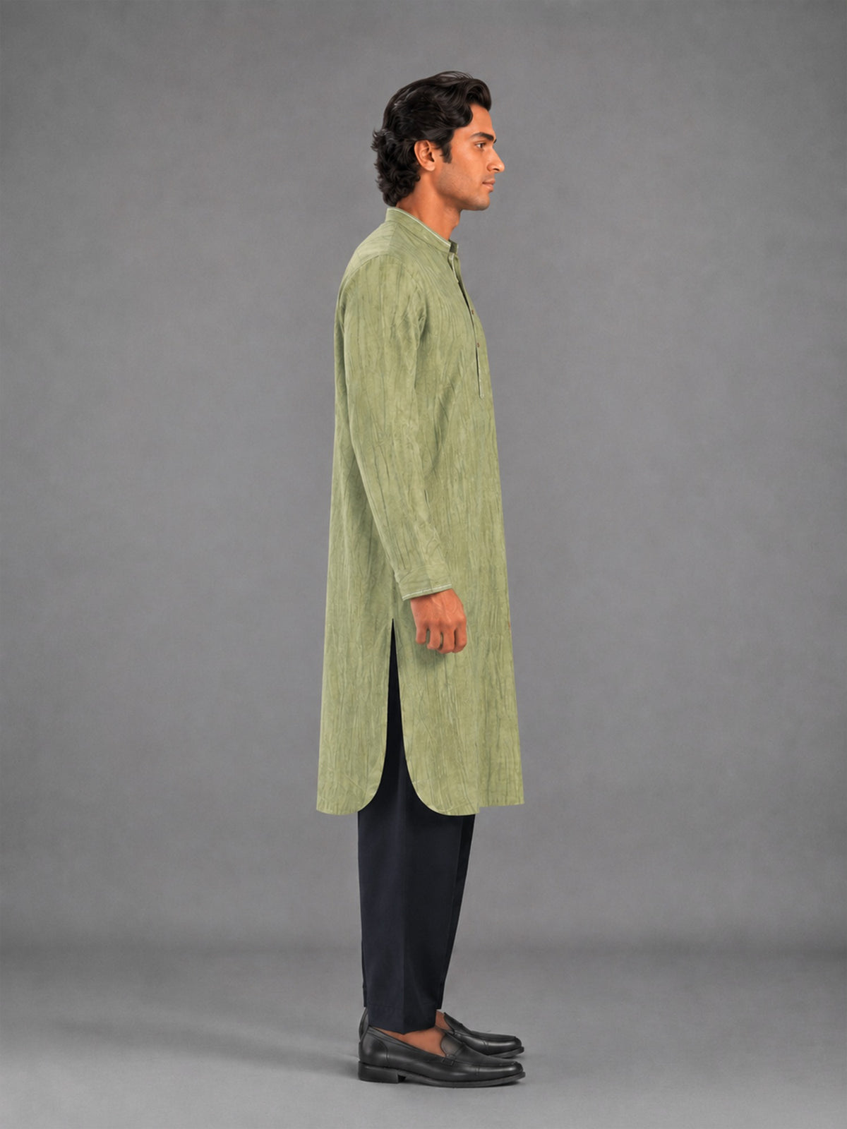 Men's olive green smoked linen Pathani with black salwar, side view